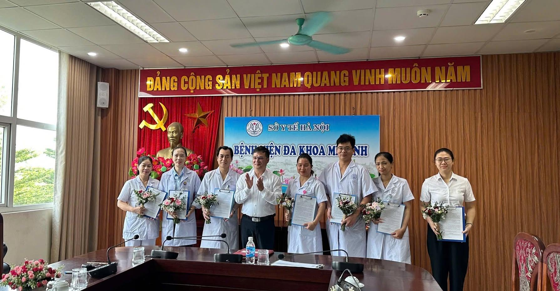 Công bố quyết định bổ nhiệm lãnh đạo các khoa phòng