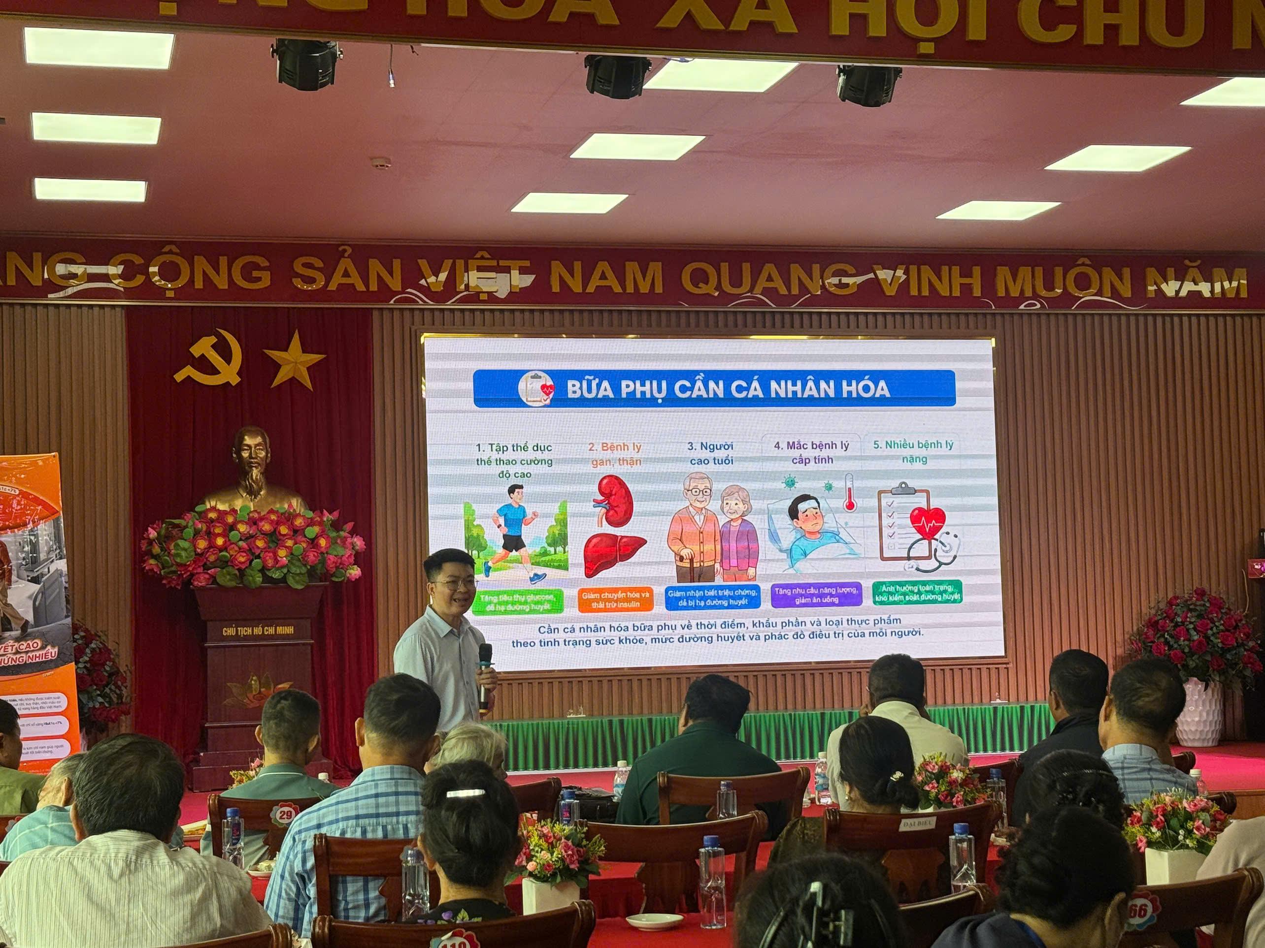 SINH HOẠT CHUYÊN ĐỀ DÀNH CHO NGƯỜI BỆNH ĐÁI THÁO ĐƯỜNG